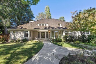 95 Wilburn Ave in Atherton, CA - Building Photo - Building Photo