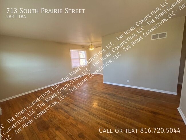 713 S Prairie St in Liberty, MO - Building Photo - Building Photo