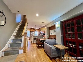 1 Greenwich Ct Apartments