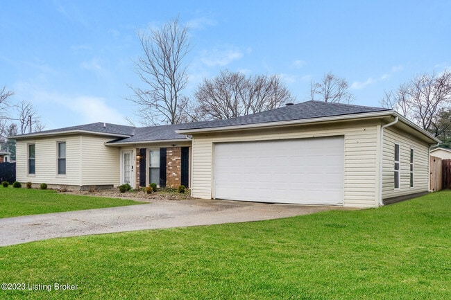 3500 Pirogue Rd in Louisville, KY - Building Photo - Building Photo