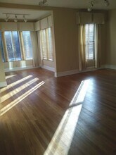 824 W Gunnison St in Chicago, IL - Building Photo - Building Photo