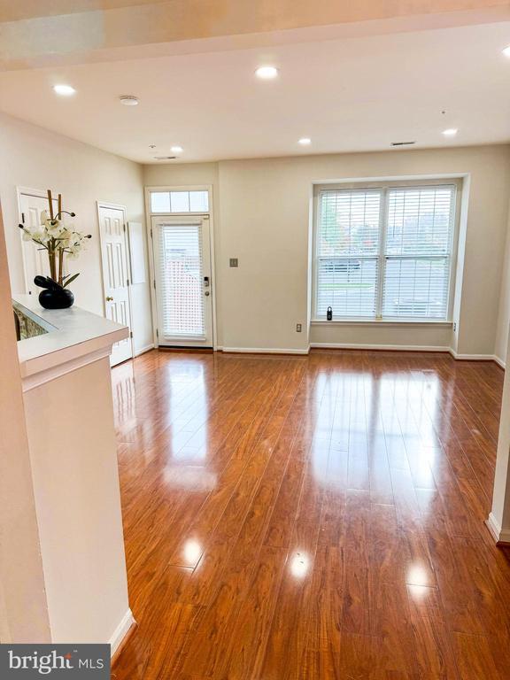 5211 Duke Ct in Frederick, MD - Building Photo - Building Photo