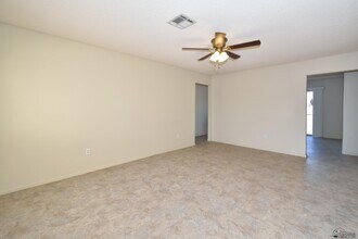 8840 E 38th Ln in Yuma, AZ - Building Photo - Building Photo