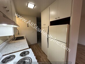 433 E Dowling Rd-Unit -5 in Anchorage, AK - Building Photo - Building Photo