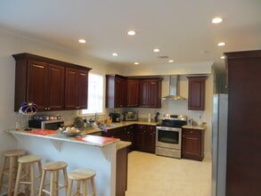 5529 Willow St, Unit #B in New Orleans, LA - Building Photo - Building Photo