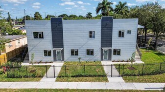 1515 Redland Rd in Homestead, FL - Building Photo
