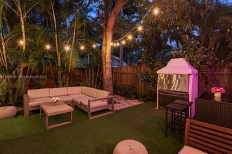 20 NE 50th St in Miami, FL - Building Photo - Building Photo