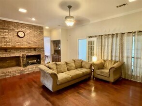 2338 Highlands Creek Rd in Carrollton, TX - Building Photo - Building Photo
