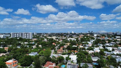 1760 SW 13th St in Miami, FL - Building Photo - Building Photo