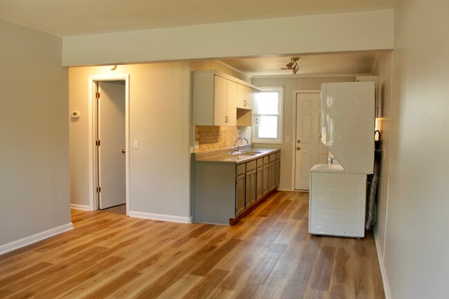 1401 22nd Ave N, Unit D
