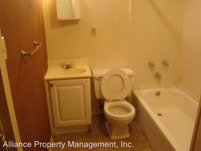 909 Leavenworth St in Manhattan, KS - Building Photo - Building Photo