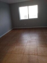 8001 Crespi Blvd in Miami, FL - Building Photo - Building Photo