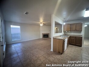 837 Dimrock in Schertz, TX - Building Photo - Building Photo