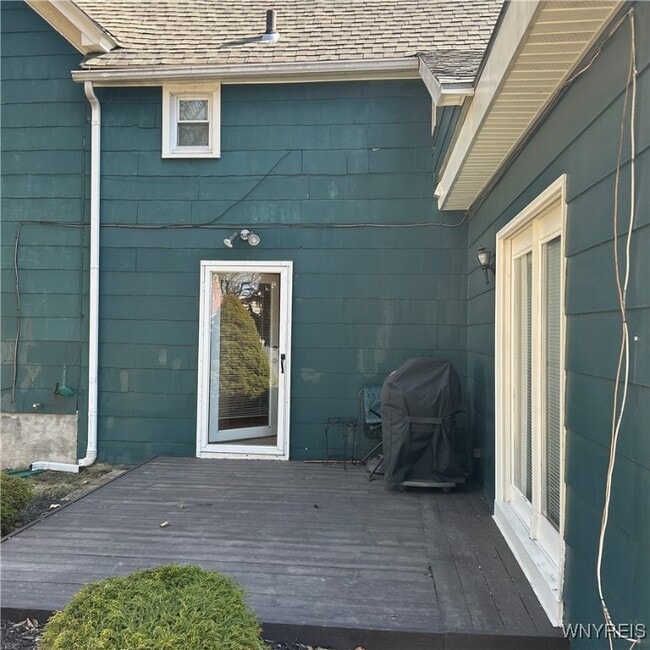 180 Willowdale Dr