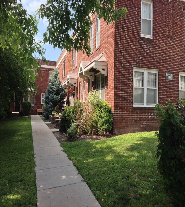 3307 Dewey Ave Rentals in Omaha, NE