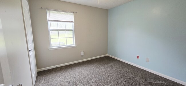 930 Poppleton Dr in Hinesville, GA - Building Photo - Building Photo
