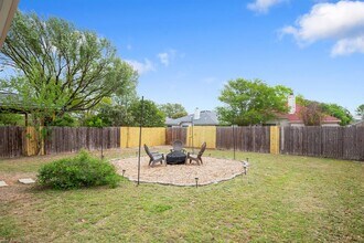 13803 Randalstone Dr in Pflugerville, TX - Building Photo - Building Photo