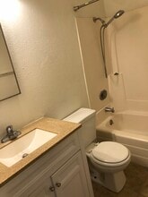 2172 Olive Ave in Long Beach, CA - Building Photo - Building Photo