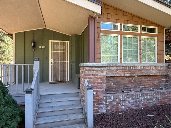 1415 S Milton St in Spokane, WA - Building Photo - Building Photo