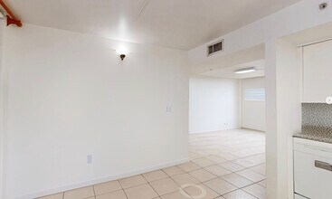 8700 SW 133rd Avenue Rd, Unit 312 in Miami, FL - Building Photo - Building Photo