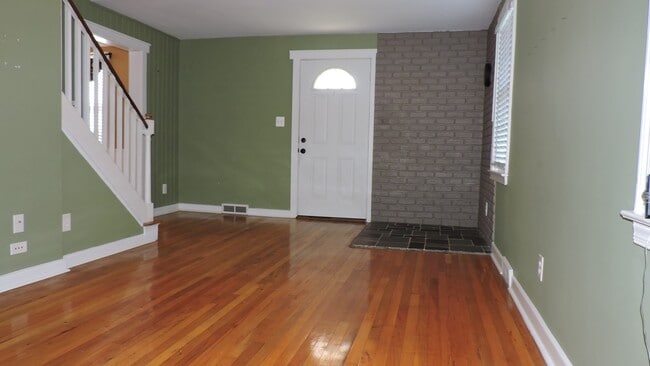 1939 E Jonathan St in Allentown, PA - Building Photo - Building Photo