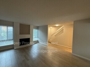 2298 Sierra Blvd in Sacramento, CA - Building Photo - Building Photo