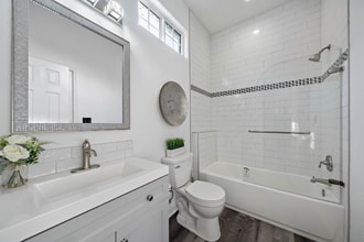 2720 Briley St in Houston, TX - Foto de edificio - Building Photo