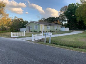 304 Petteway Dr, Unit 304 in Lakeland, FL - Foto de edificio - Building Photo