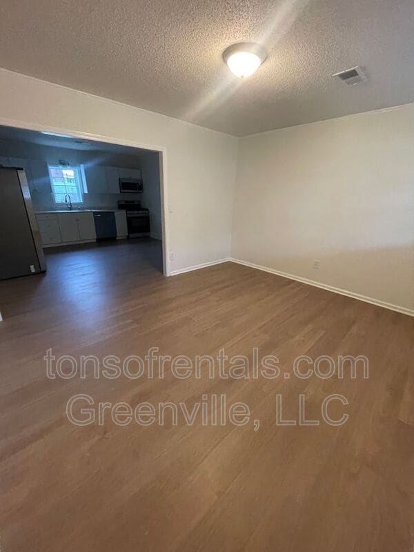 521 W Robinson St in Gaffney, SC - Building Photo - Building Photo