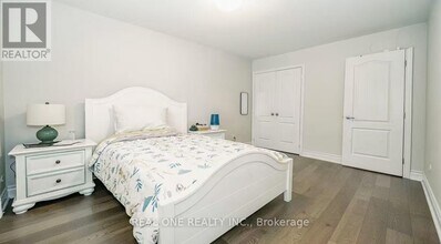 77 Leitchcroft Crescent in Markham, ON - Building Photo - Building Photo