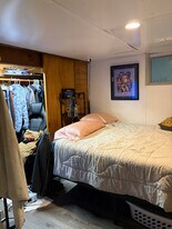 8 Brackett Rd in Framingham, MA - Building Photo