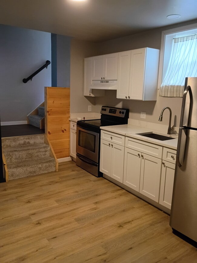 450 W Chestnut St, Unit 450E in Washington, PA - Building Photo - Building Photo