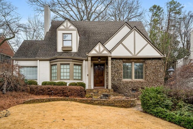 property at 2896 N Hills Dr NE