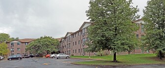 Regatta Place Co-operative Homes in St Catharines, ON - Building Photo