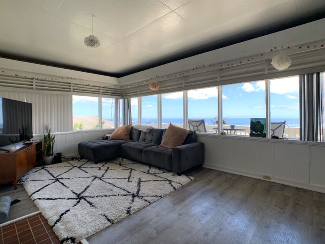 1074 Lanui Pl in Honolulu, HI - Building Photo - Building Photo