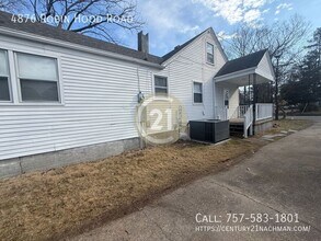 4876 Robin Hood Rd in Norfolk, VA - Building Photo - Building Photo