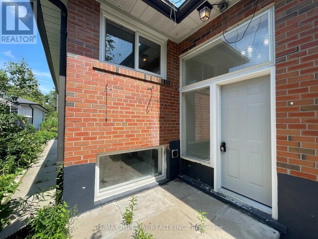 property at 181 Wedgewood Dr