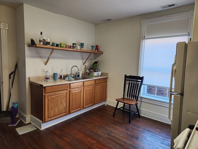 1212 West Cary St in Richmond, VA - Building Photo - Building Photo