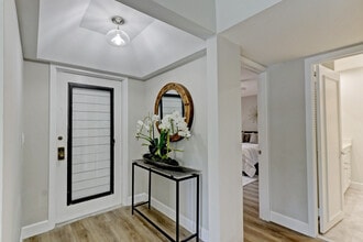 206 Brackenwood Ter, Unit 206 in Palm Beach Gardens, FL - Building Photo - Building Photo