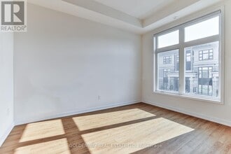 31 Wuhan Ln in Markham, ON - Building Photo - Building Photo