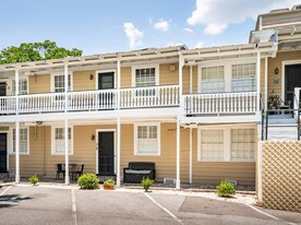 33 Pitt St, Unit 11 in Charleston, SC - Building Photo