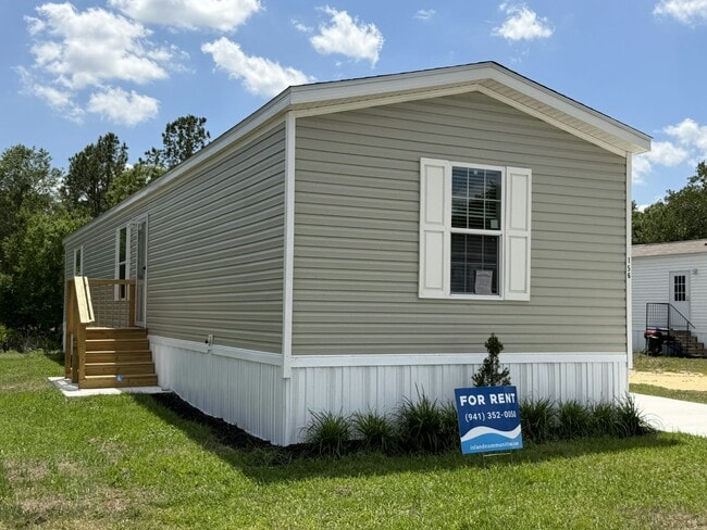 property at 156 Lakeside Garden Cir