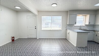 4615 Grinnell St in Lubbock, TX - Foto de edificio - Building Photo