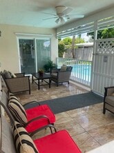 2540 NW 85th Ave in Sunrise, FL - Building Photo - Building Photo