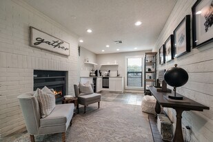 Park Greene Townhomes in San Antonio, TX - Building Photo