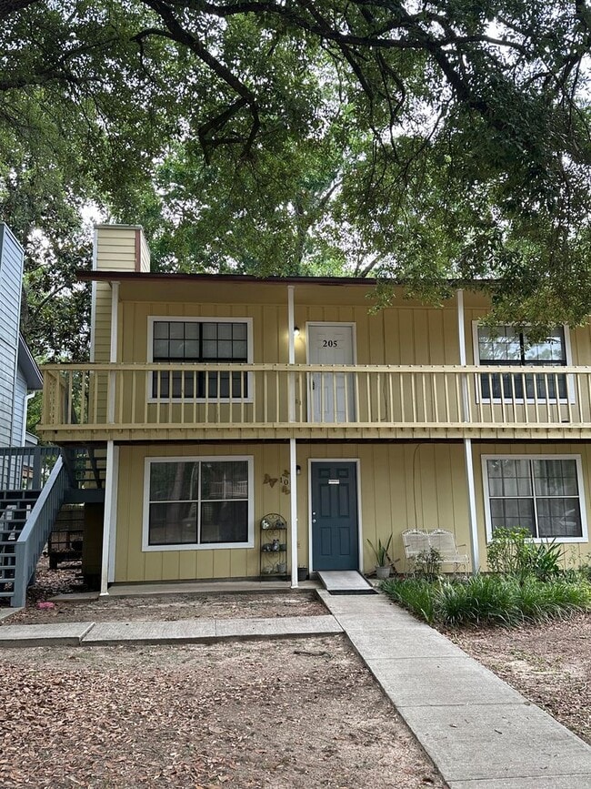 property at 2811 Langley Ave