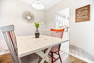 63 Sea Island Rd in St. Simons Island, GA - Building Photo - Building Photo