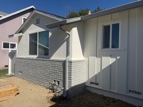 6650 Sale Ave in West Hills, CA - Foto de edificio - Building Photo