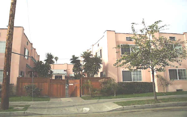 Serrano II in Los Angeles, CA - Building Photo - Building Photo