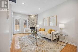 255 Shaftsbury Ave in Richmond Hill, ON - Building Photo - Building Photo